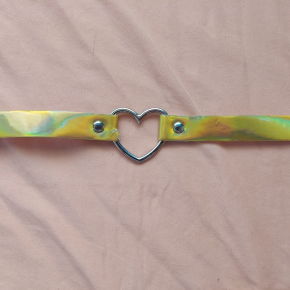 Holographic heart choker - Picture 1 of 2